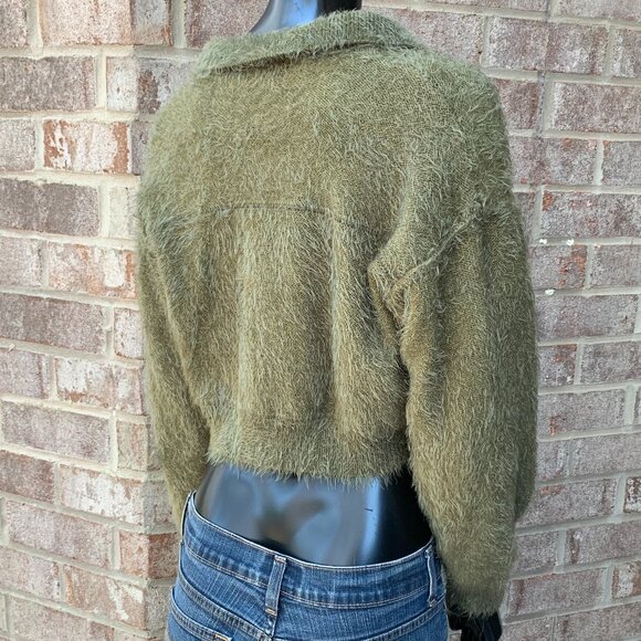 Forever 21 Eyelash Fuzzy Cropped Button Up Long Sleeve Sweater Sz S - Picture 3 of 9